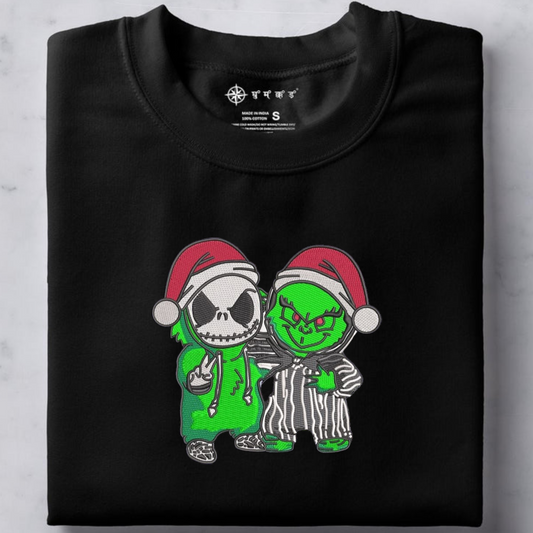 Grinch and Jack Skellington change faces, with christmas hats.